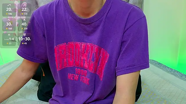 lana and liam  online show from October 1, 10:41 am