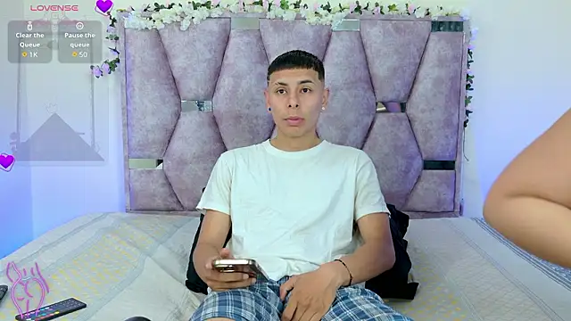 lana and liam  online show from February 15, 10:36 am