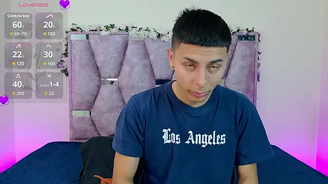 lana and liam  online show from November 13, 9:24 am