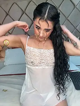 AngelinaDuvall online show from March 24, 10:48 am