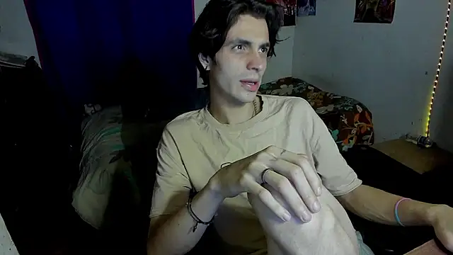 golden ryyan online show from February 25, 10:42 pm