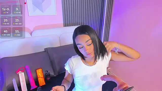 Clawdeen  wolf online show from February 14, 7:36 pm