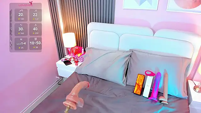 Clawdeen  wolf online show from November 2, 6:13 pm