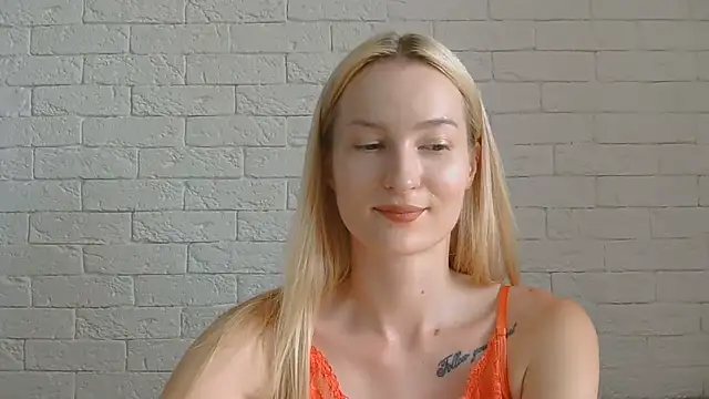 Snapshot of Alice_Sweet_01 chatting on July 1, 2:17 pm Alice Sweet 01 online show from July 1, 2:17 pm