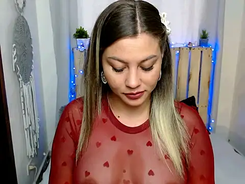 scarlettJoyy online show from April 4, 10:44 am