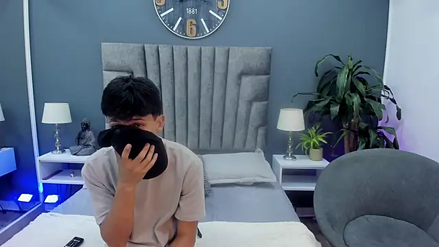 stephane rouss online show from October 21, 9:14 pm