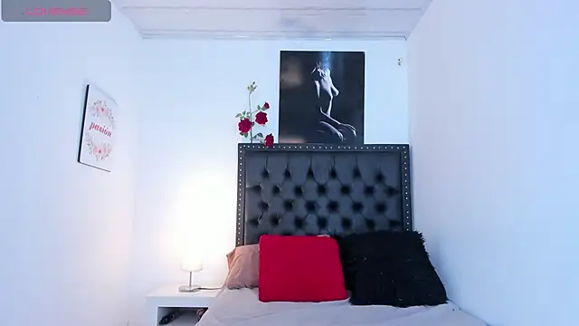 Snapshot of ScarlettVell chatting on November 24, 7:25 pm ScarlettVell online show from November 24, 7:25 pm