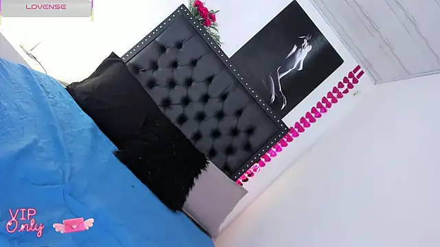 ScarlettVell online show from January 31, 7:12 pm