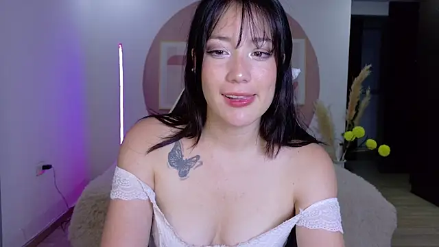 Eliih 01 online show from April 24, 2:46 am