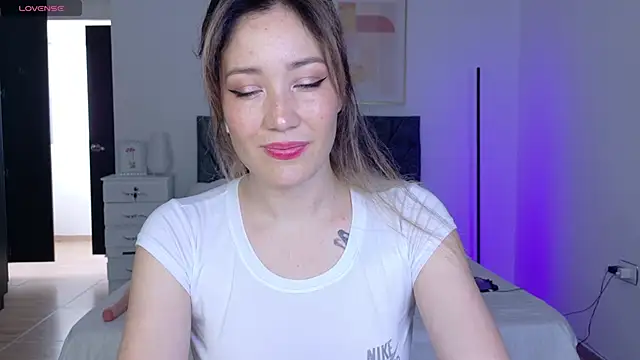 Eliih 01 online show from September 17, 5:48 pm