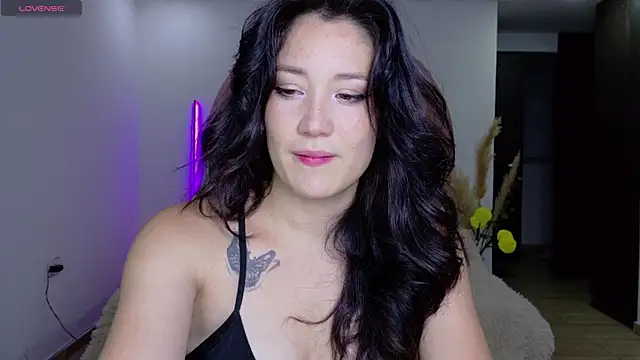 Eliih 01 online show from April 13, 3:10 am