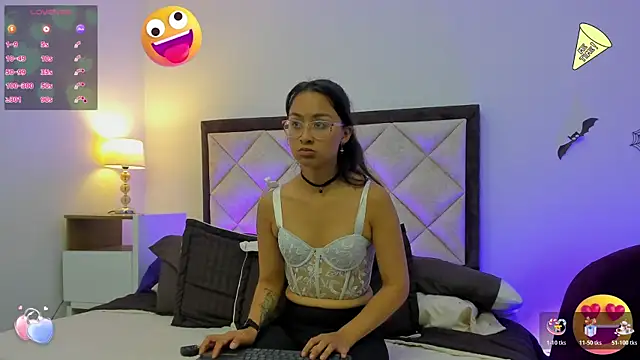 bravepetunia online show from November 5, 12:30 pm