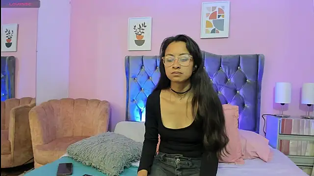 Snapshot of bravepetunia chatting on September 19, 12:20 pm bravepetunia online show from September 19, 12:20 pm