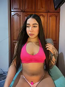 KaditaNavarro online show from April 5, 4:46 pm