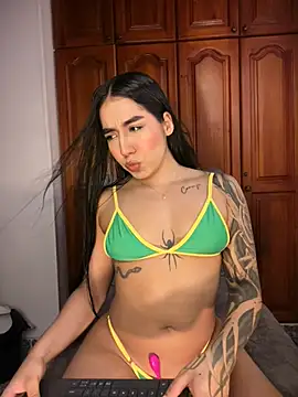 KaditaNavarro online show from July 1, 11:05 pm