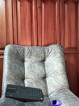 Snapshot of KaditaNavarro chatting on September 16, 12:00 am KaditaNavarro online show from September 16, 12:00 am