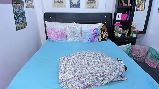 lilylunapotter online show from March 5, 12:57 pm