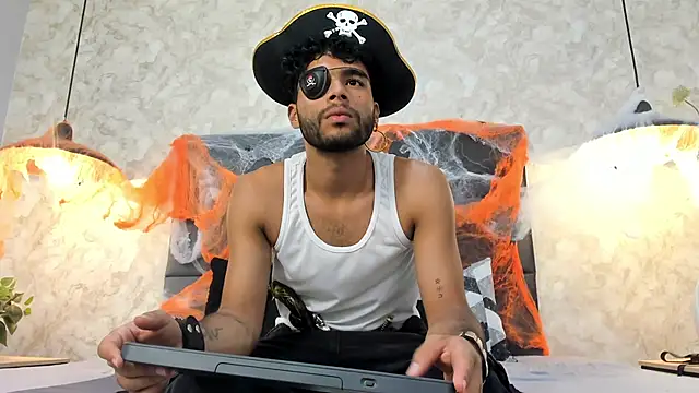 Snapshot of RaphaelDufort chatting on October 27, 11:49 pm RaphaelDufort online show from October 27, 11:49 pm