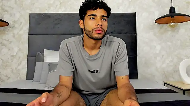 Snapshot of RaphaelDufort chatting on September 29, 11:54 pm RaphaelDufort online show from September 29, 11:54 pm