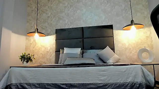 Snapshot of RaphaelDufort chatting on September 9, 11:25 pm RaphaelDufort online show from September 9, 11:25 pm