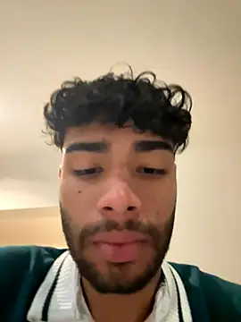 Snapshot of RaphaelDufort chatting on November 28, 11:38 pm RaphaelDufort online show from November 28, 11:38 pm