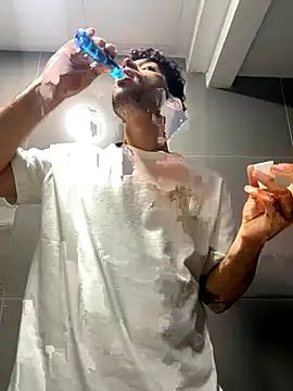 Snapshot of RaphaelDufort chatting on November 14, 8:34 pm RaphaelDufort online show from November 14, 8:34 pm