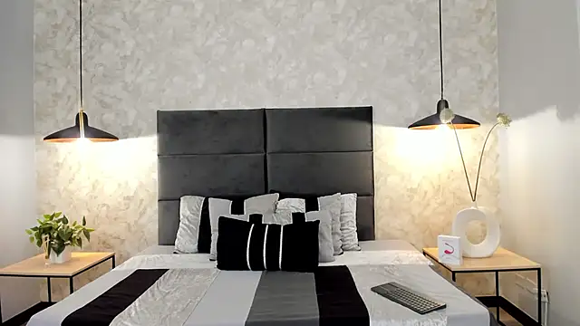 Snapshot of RaphaelDufort chatting on November 17, 11:20 pm RaphaelDufort online show from November 17, 11:20 pm