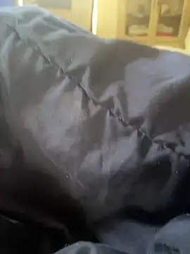 Snapshot of gb7572 chatting on September 11, 8:14 am gb7572 online show from September 11, 8:14 am