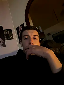 Snapshot of gb7572 chatting on September 28, 11:55 pm gb7572 online show from September 28, 11:55 pm