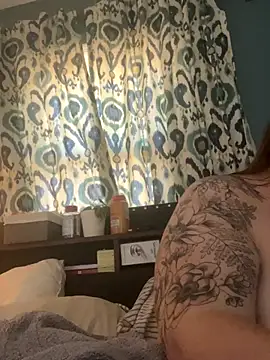 Snapshot of Domimommy420 chatting on September 19, 1:15 pm Domimommy420 online show from September 19, 1:15 pm