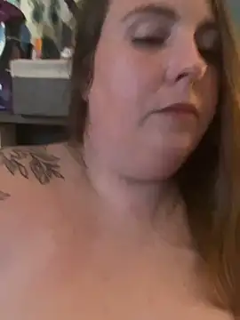 Snapshot of Domimommy420 chatting on October 7, 8:54 pm Domimommy420 online show from October 7, 8:54 pm