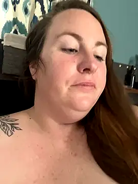 Snapshot of Domimommy420 chatting on September 10, 3:11 pm Domimommy420 online show from September 10, 3:11 pm