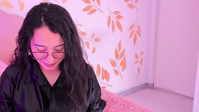 Ginevra esposito online show from January 8, 12:44 pm