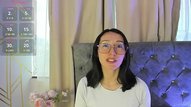 Snapshot of Ginevra_esposito chatting on July 14, 12:44 pm Ginevra esposito online show from July 14, 12:44 pm