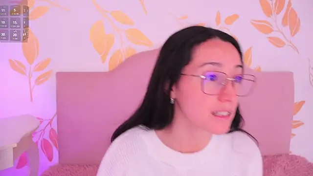 Snapshot of Ginevra_esposito chatting on February 5, 12:34 pm Ginevra esposito online show from February 5, 12:34 pm