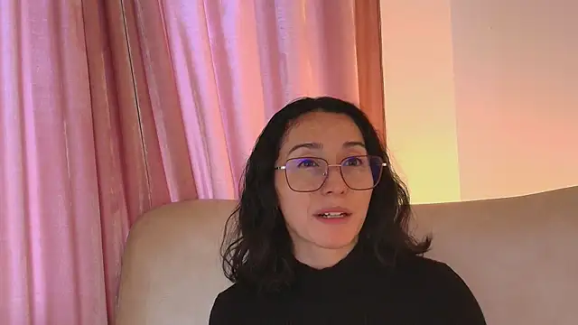 Ginevra esposito online show from May 8, 12:31 pm