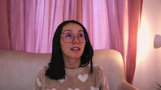 Snapshot of Ginevra_esposito chatting on June 16, 12:38 pm Ginevra esposito online show from June 16, 12:38 pm