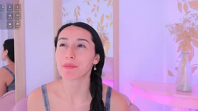 Snapshot of Ginevra_esposito chatting on October 7, 12:50 pm Ginevra esposito online show from October 7, 12:50 pm
