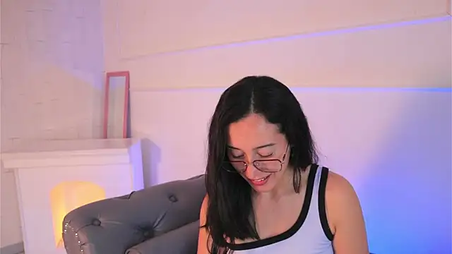 Ginevra esposito online show from December 2, 4:09 pm