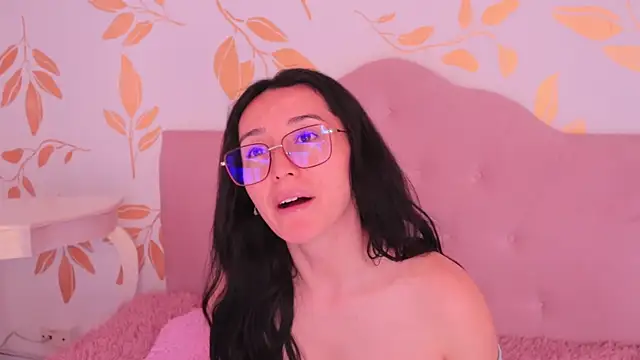 Snapshot of Ginevra_esposito chatting on February 14, 12:38 pm Ginevra esposito online show from February 14, 12:38 pm