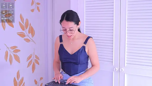 Snapshot of Ginevra_esposito chatting on October 4, 1:01 pm Ginevra esposito online show from October 4, 1:01 pm