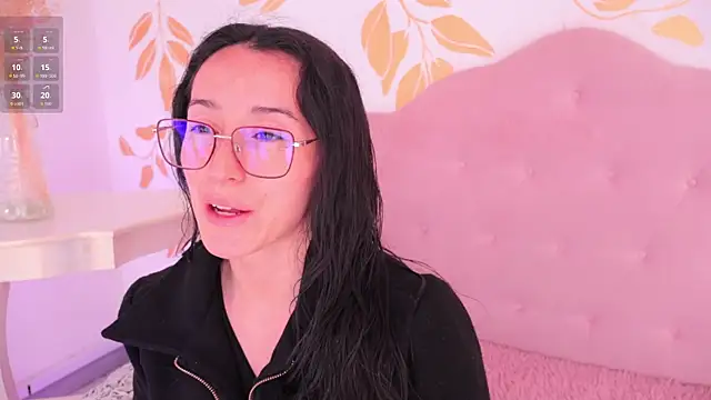 Ginevra esposito online show from March 9, 1:14 pm