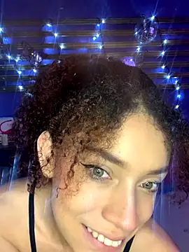 Snapshot of ValentinaStorm1 chatting on October 5, 1:46 pm ValentinaStorm1 online show from October 5, 1:46 pm
