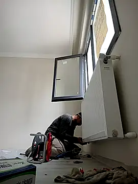 alex10alexx online show from March 18, 10:40 am