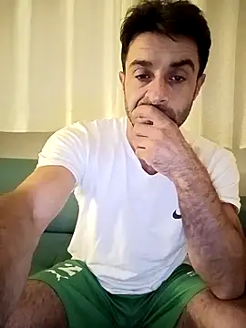 Snapshot of alex10alexx chatting on October 13, 12:45 am alex10alexx online show from October 13, 12:45 am