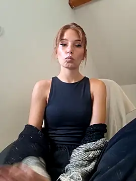 D4ddyslut online show from November 5, 9:56 am