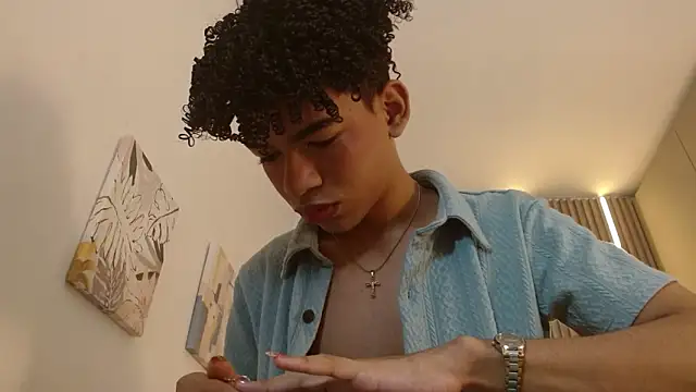 Ivone Rose  online show from October 22, 12:37 pm