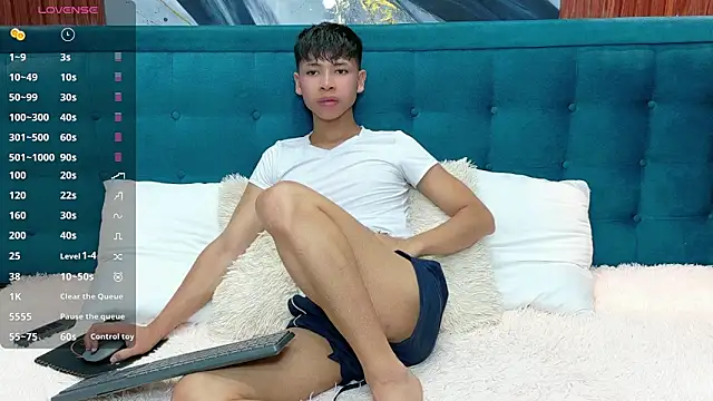 dilan 911 online show from December 17, 6:35 pm