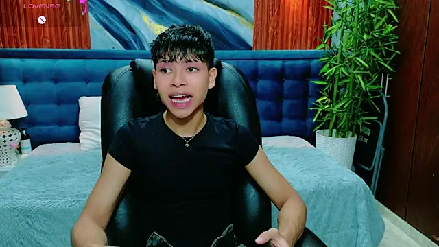 dilan 911 online show from March 6, 6:25 pm