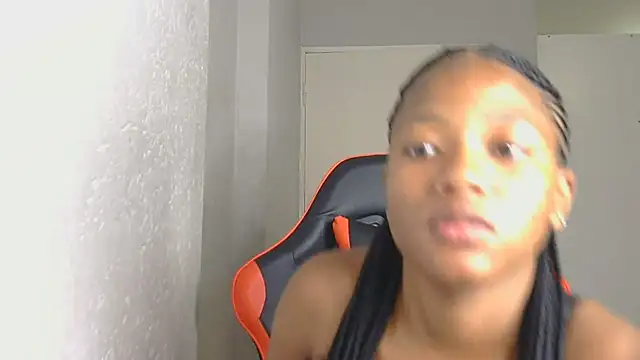 Snapshot of Ballenciaa chatting on December 17, 4:34 pm Ballenciaa online show from December 17, 4:34 pm